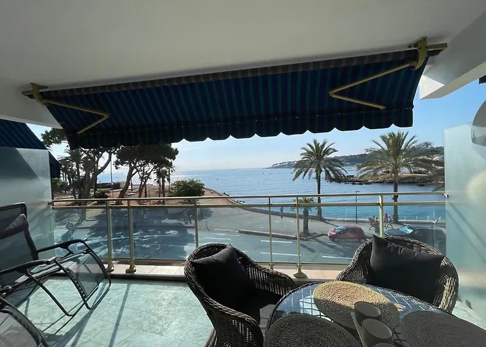 Appartement Antibes Terrasse En Front De Mer